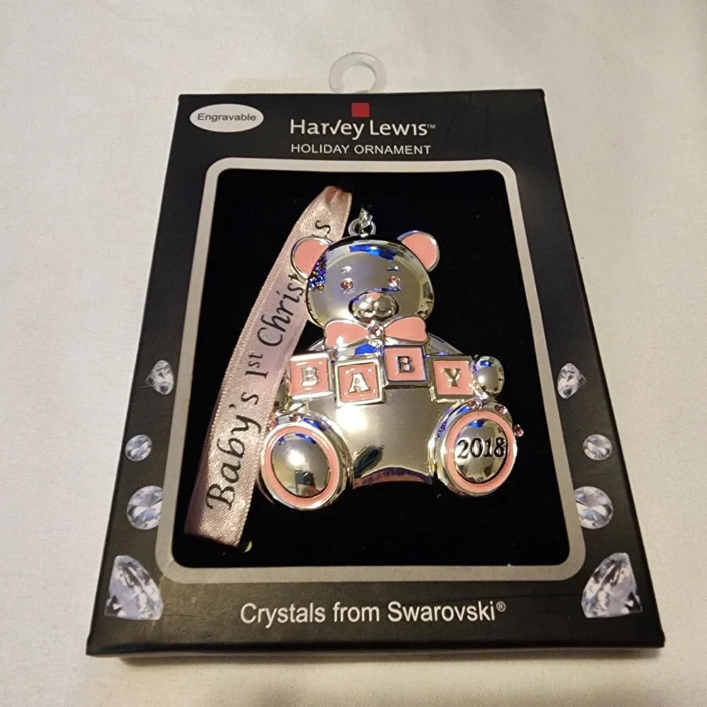Harvey Lewis baby's First Chrismas pink 2018 Ornament Swarovski Engravable‎
